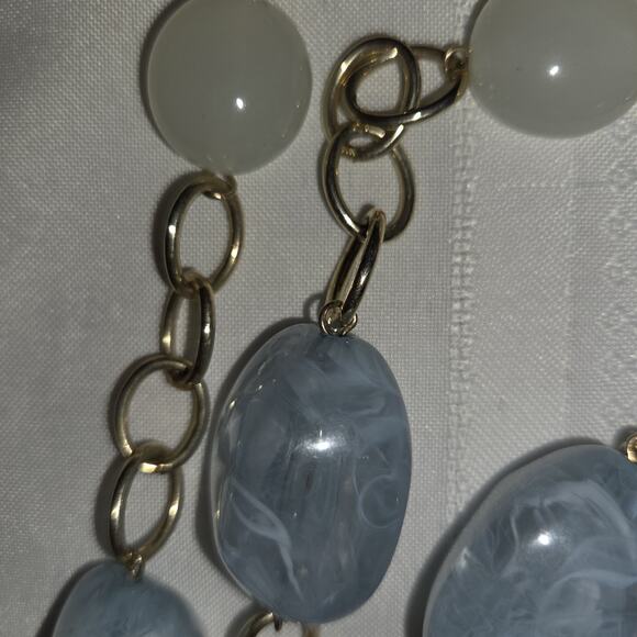 3 Strand Pale Blue Frosted Stone Necklace Chunky Statement Tiered White Stones - Picture 4 of 8